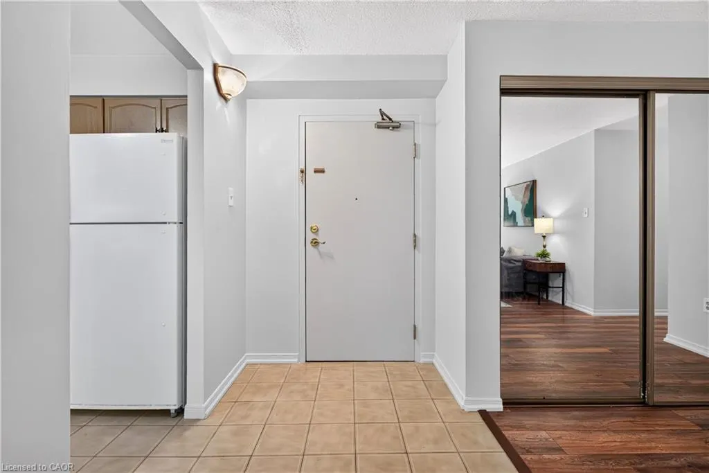 966 Queenston Road #203