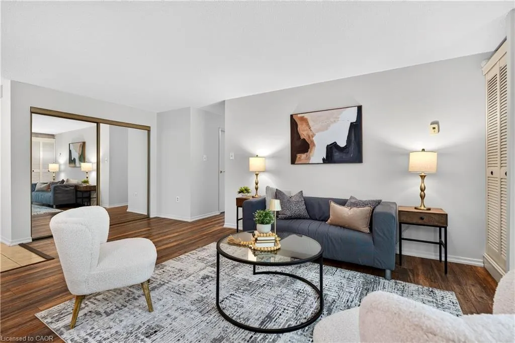966 Queenston Road #203