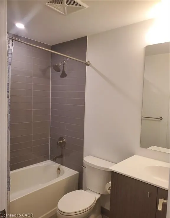 5 Wellington Street #1703