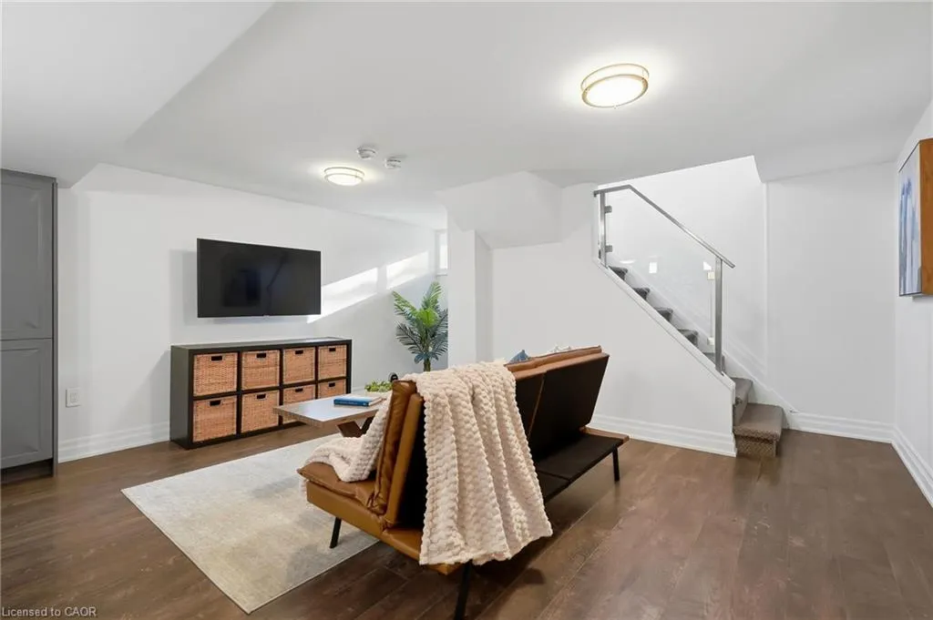 706 Brentwood Drive