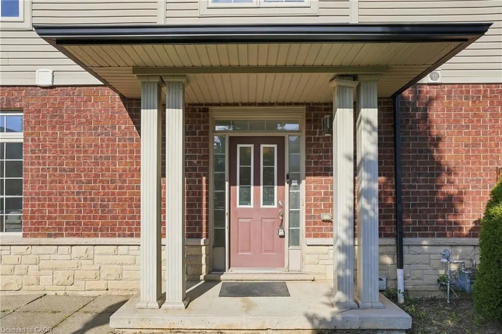 400 Stonehenge Drive #8