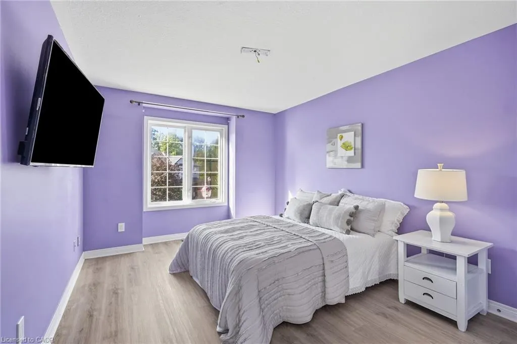 400 Stonehenge Drive #8