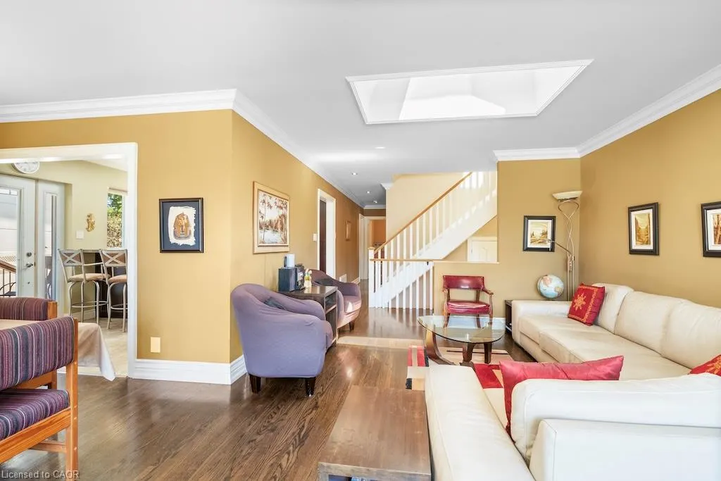 583 Stephens Crescent