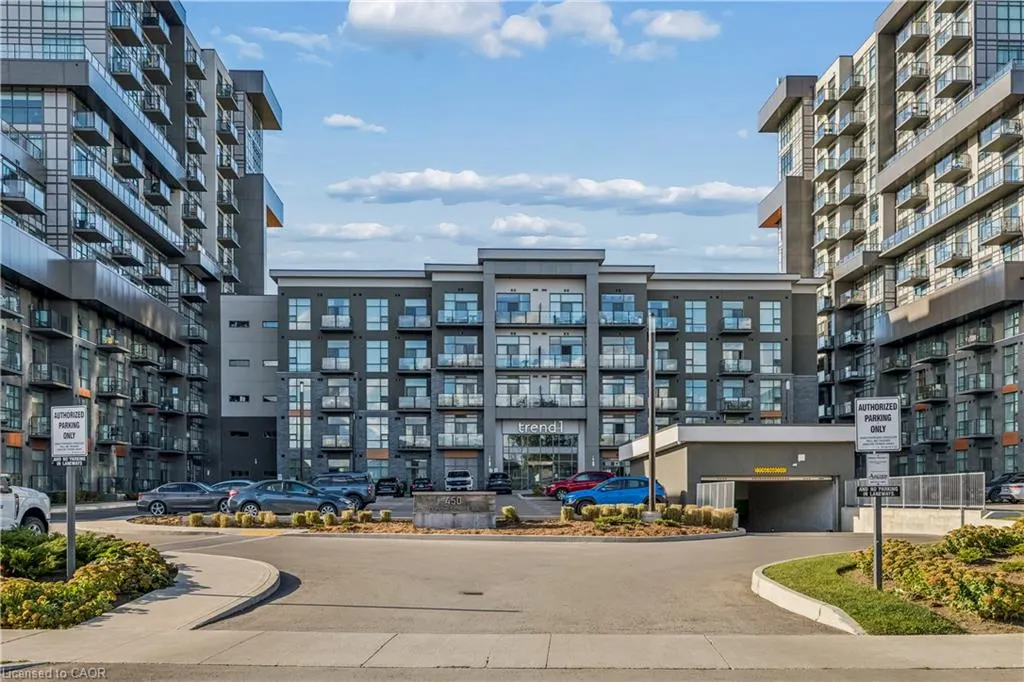 450 Dundas Street E #1005