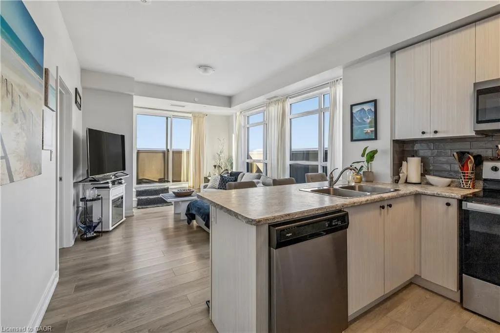 450 Dundas Street E #1005