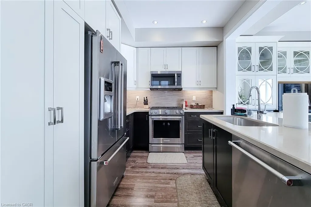 65 Waterview Lane