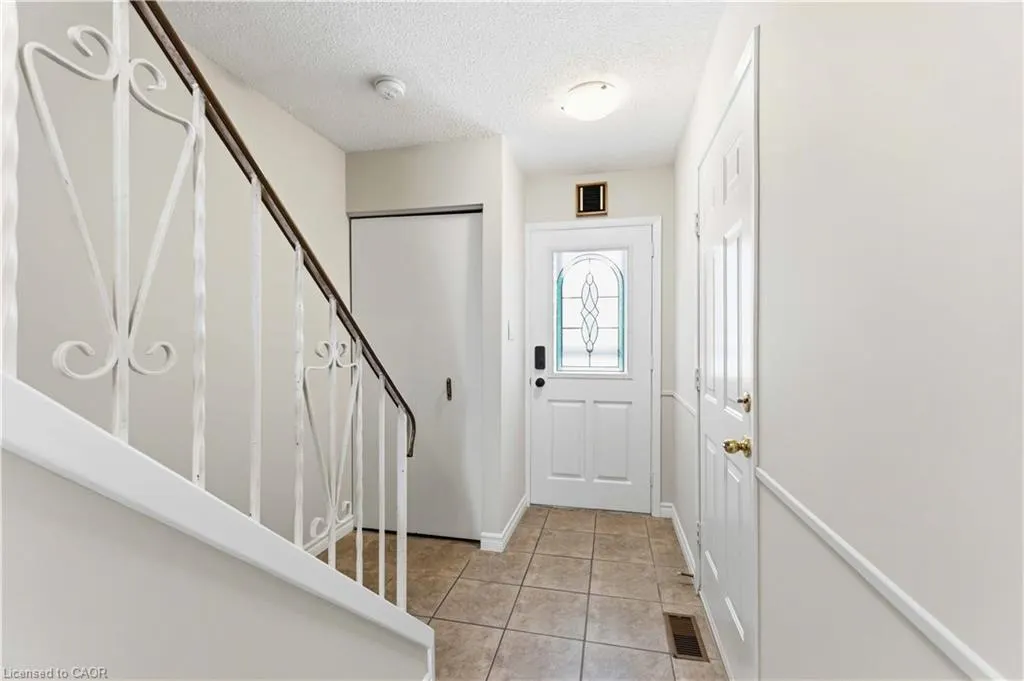 1396 Upper Ottawa Street #27