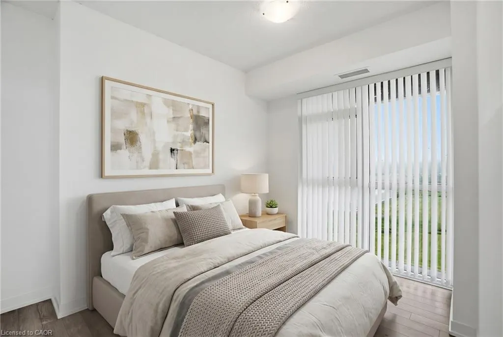 550 North Service Road #1201