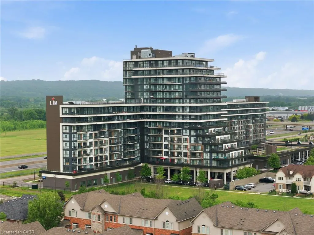 550 North Service Road #1201