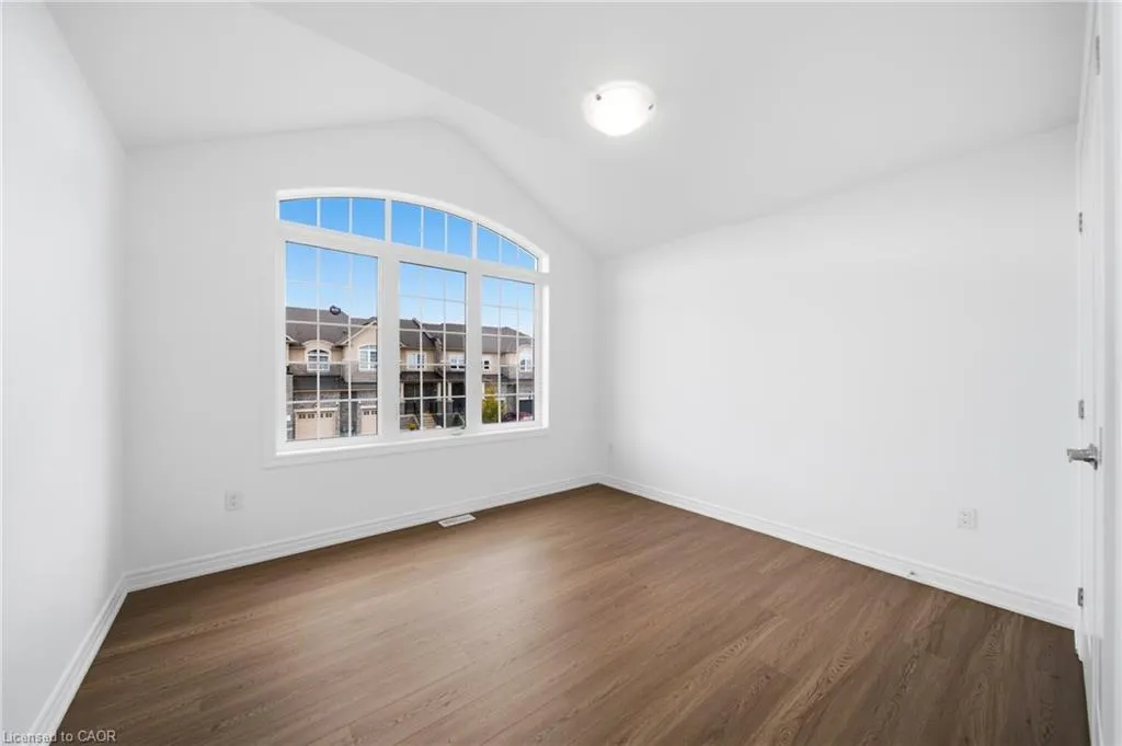 7 Heming Trail