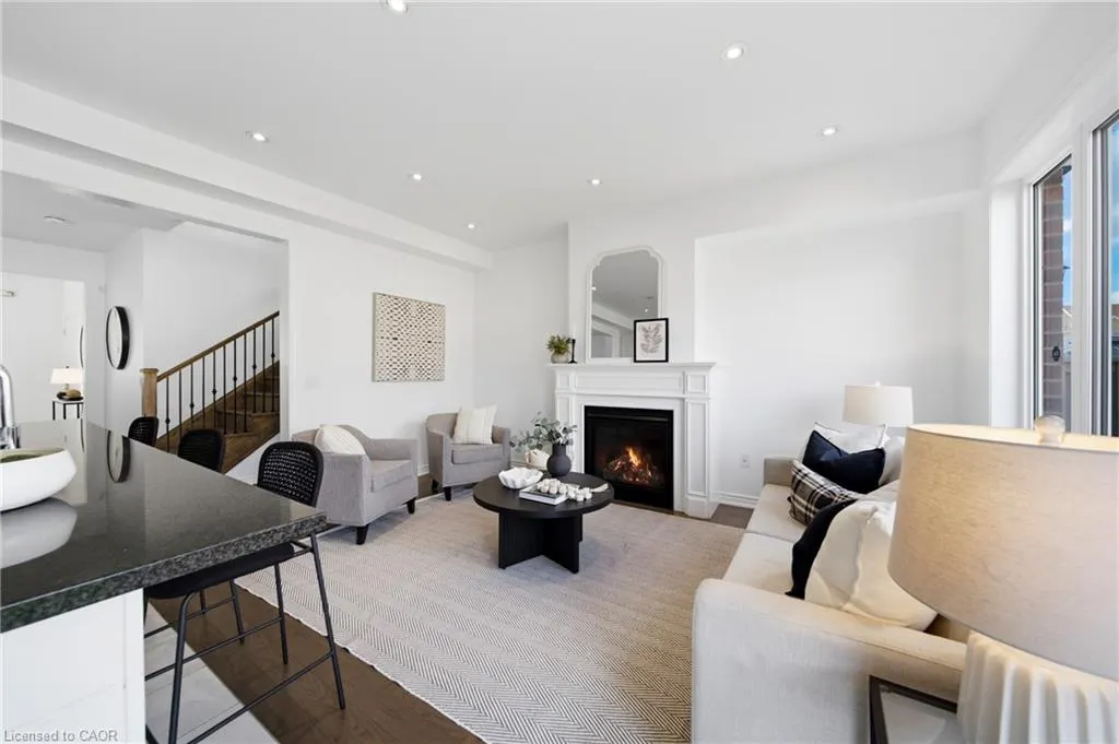 7 Heming Trail