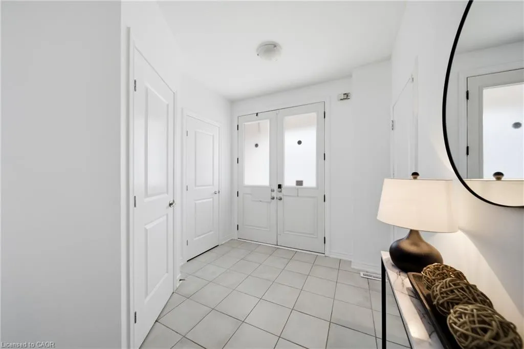 7 Heming Trail