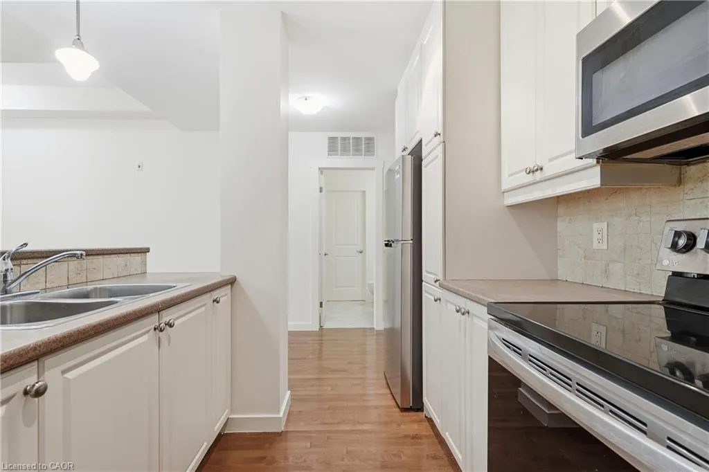49 Ontario Street #8