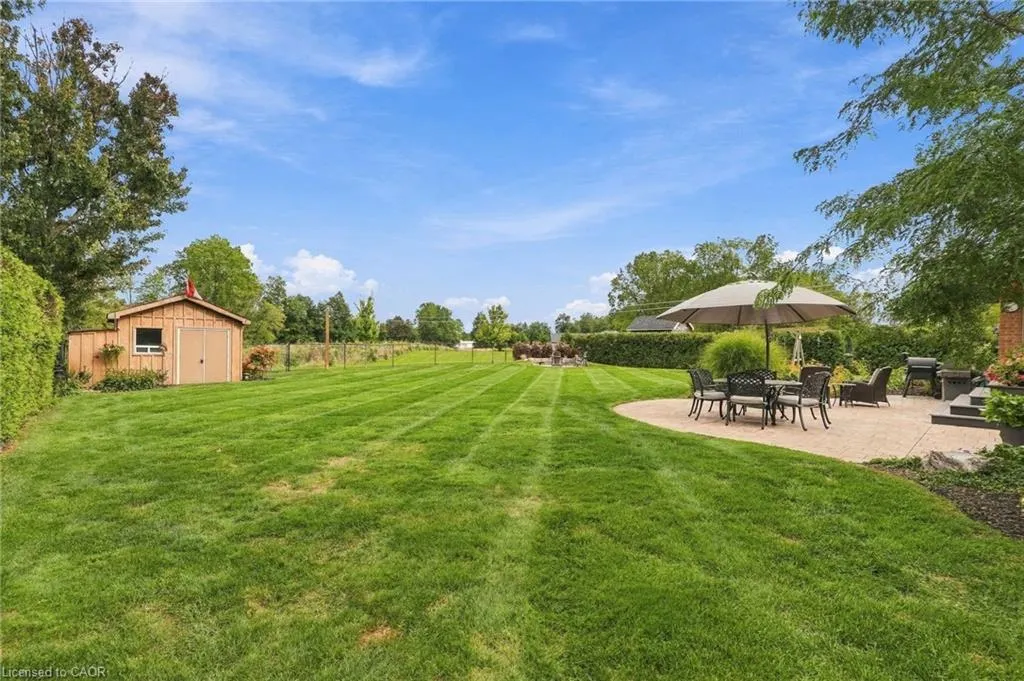 826 Millgrove Side Road