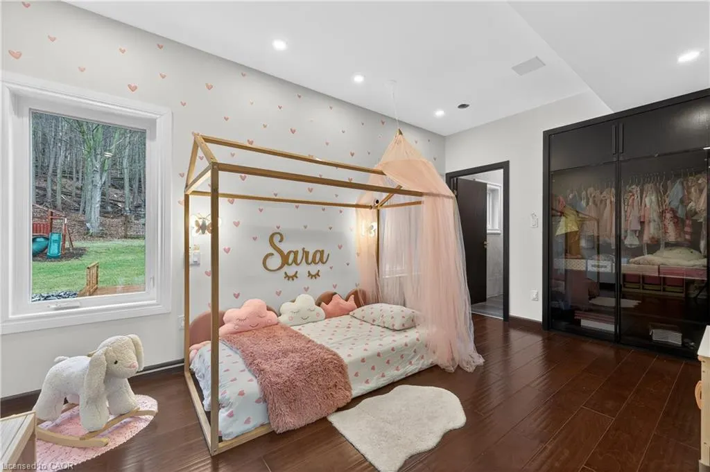237B Main Street W