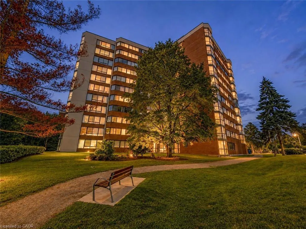 1230 Marlborough Court #202
