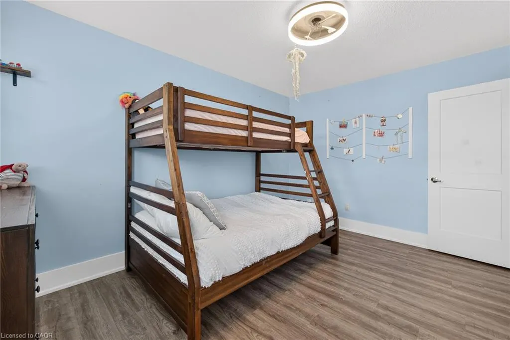 2595 Cavendish Drive