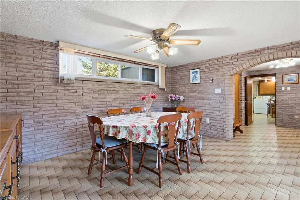 14 Geneva Drive