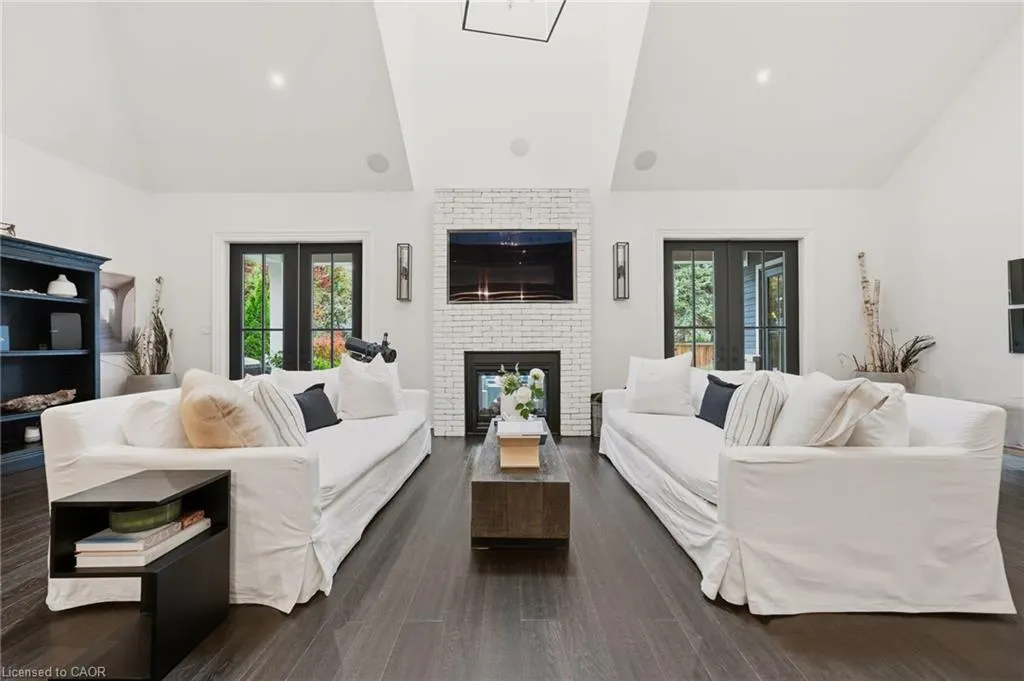 175 North Shore Boulevard W