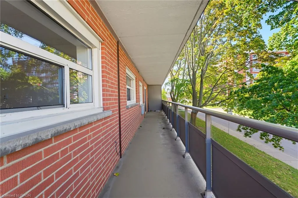 11 Woodman Drive S #210