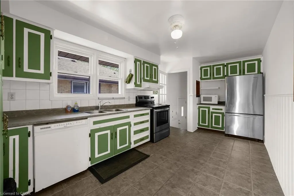 272 Upper Paradise Road