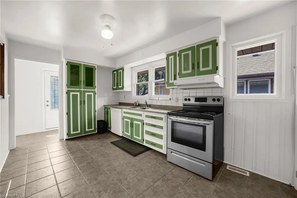 272 Upper Paradise Road