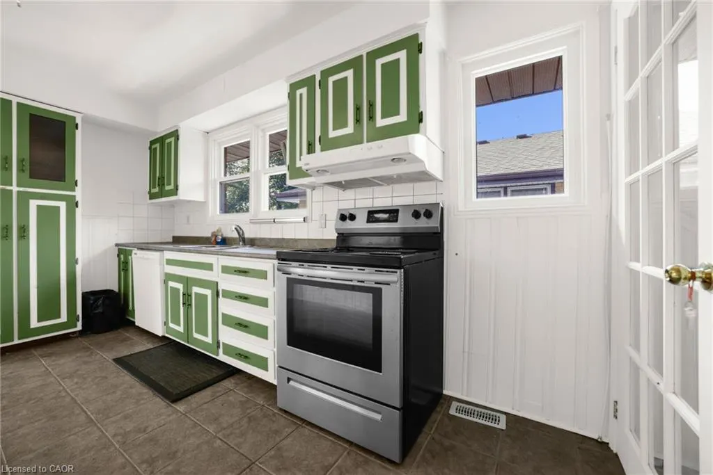 272 Upper Paradise Road