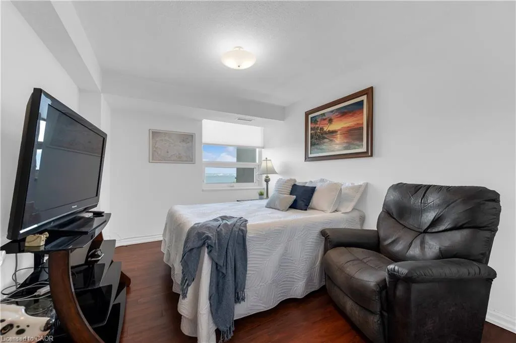 500 Green Road #1118