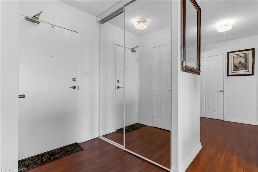500 Green Road #1118