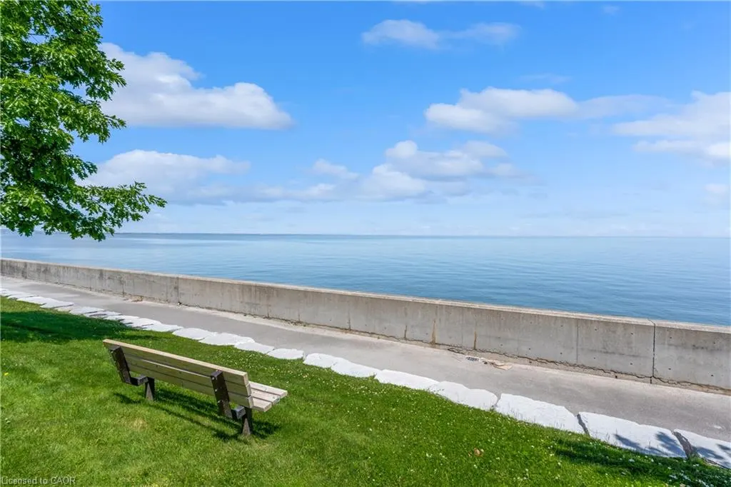 500 Green Road #1118