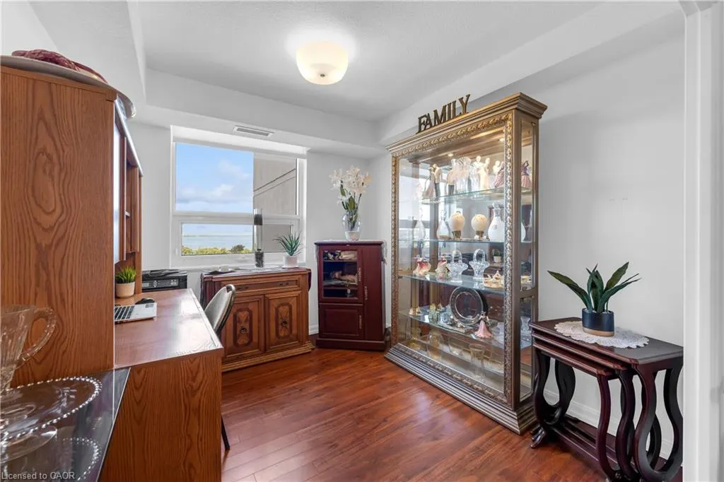 500 Green Road #1118