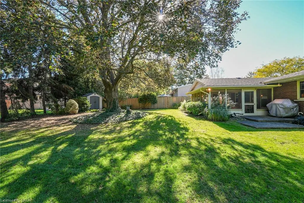 12 Baker Road N