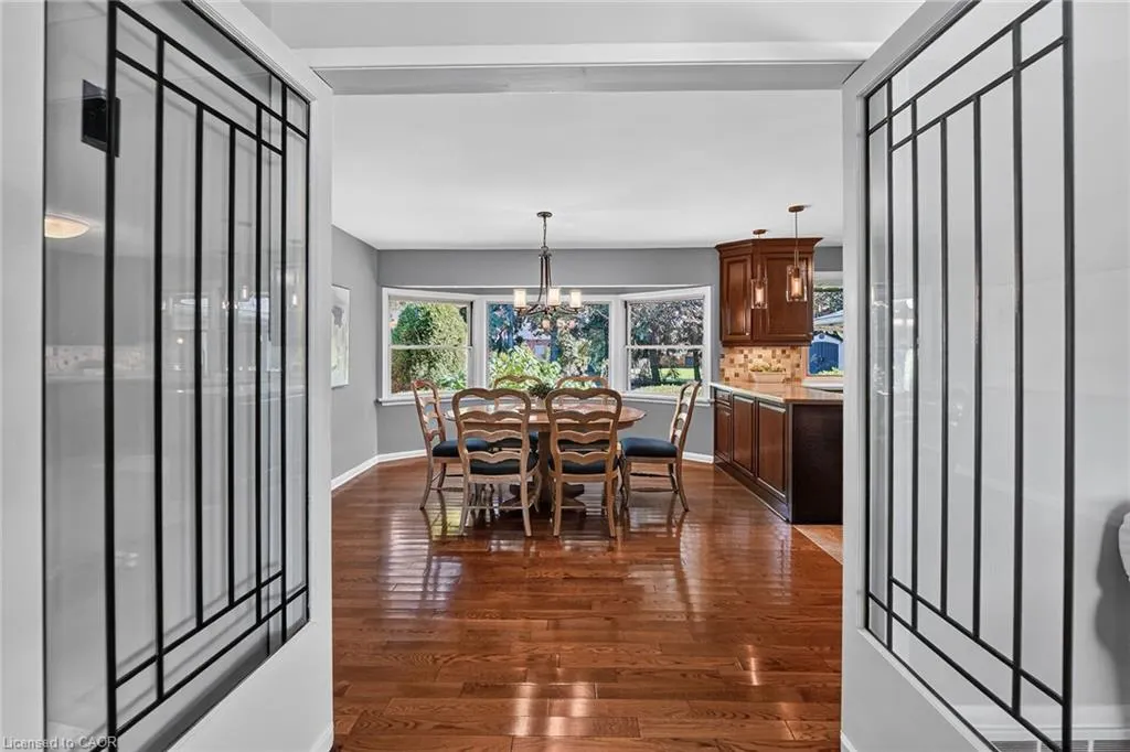 12 Baker Road N