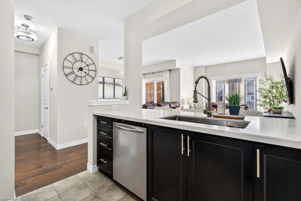 9 Bloom Crescent