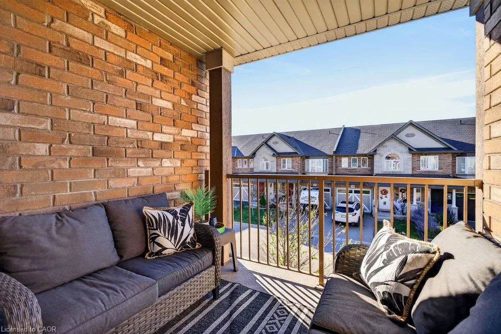 9 Bloom Crescent