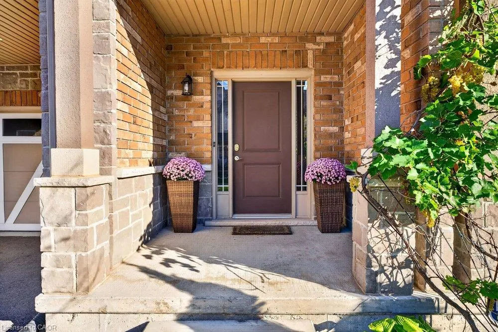 9 Bloom Crescent
