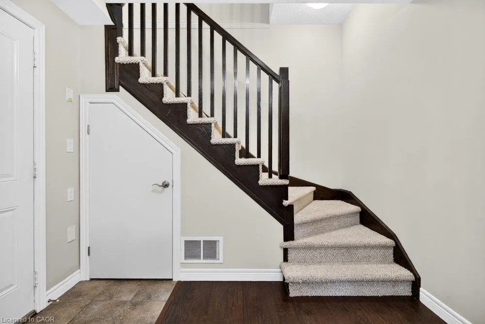 9 Bloom Crescent