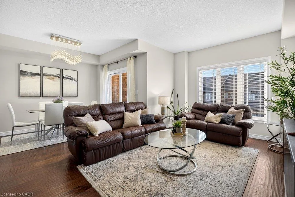 9 Bloom Crescent