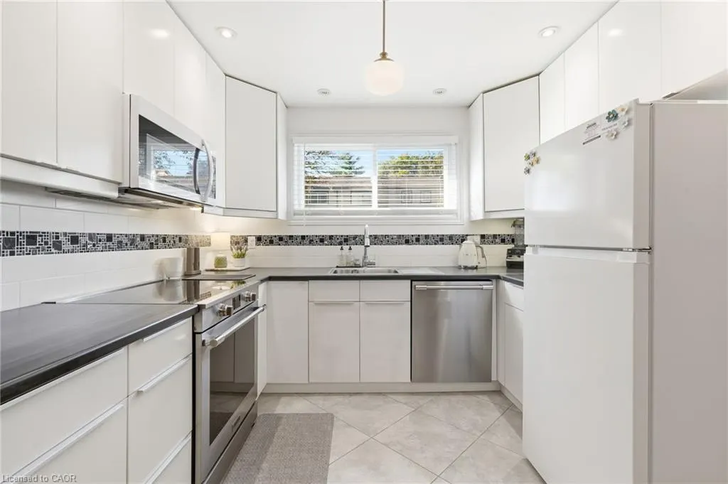 1550 Garth Street #17