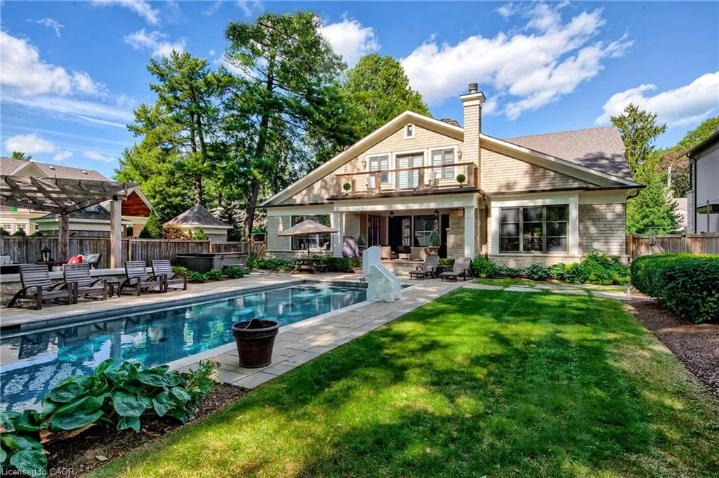 416 Wedgewood Drive