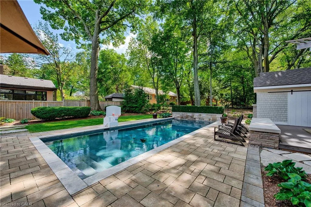 416 Wedgewood Drive
