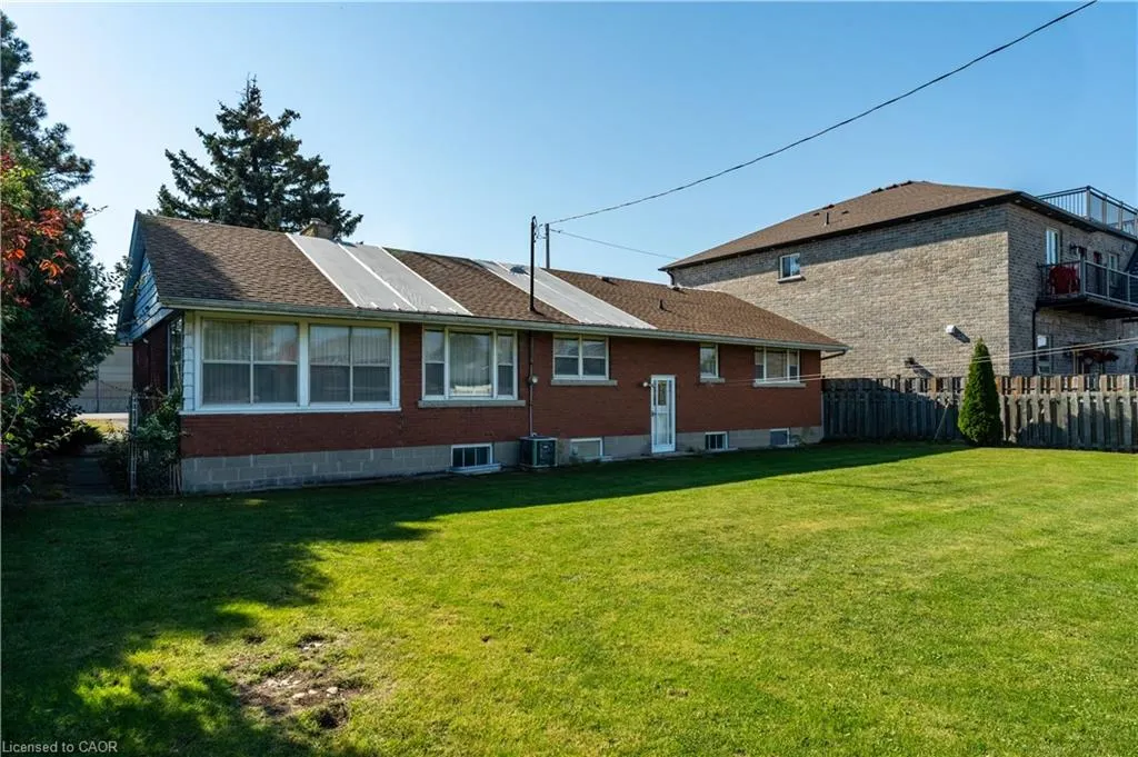 1023 North Service Road