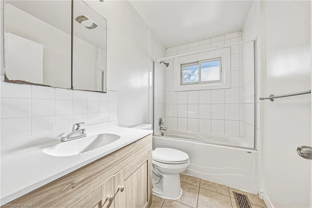 928 Upper Gage Avenue