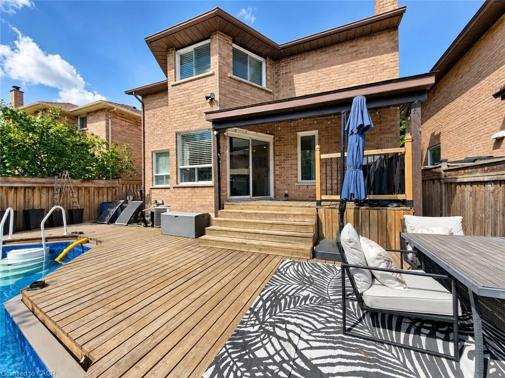 35 Gerald Crescent