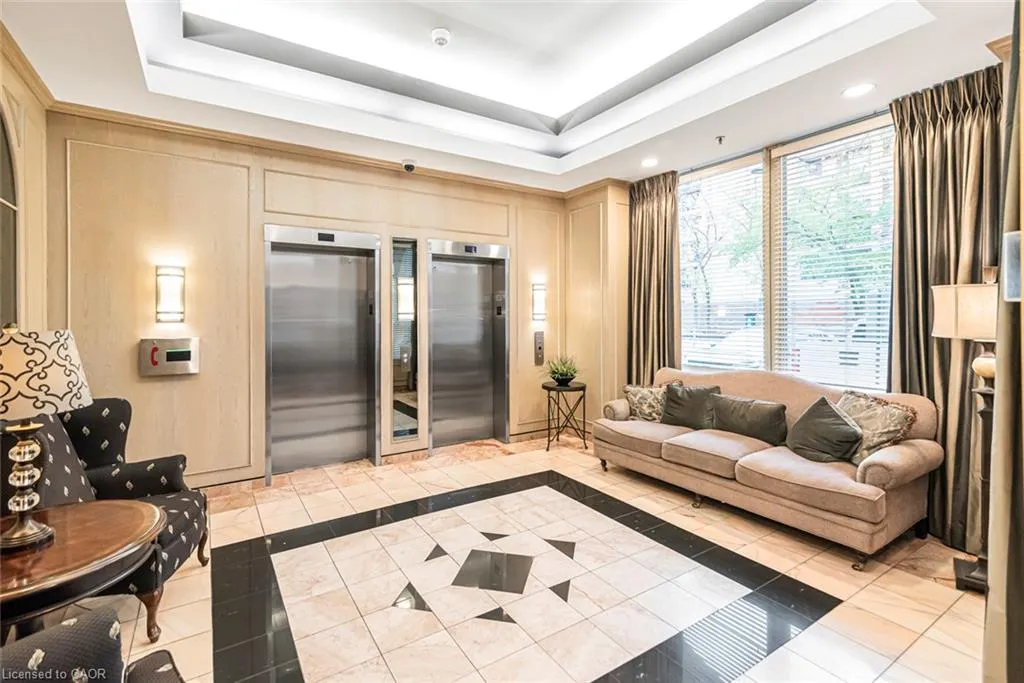 430 Pearl Street #403