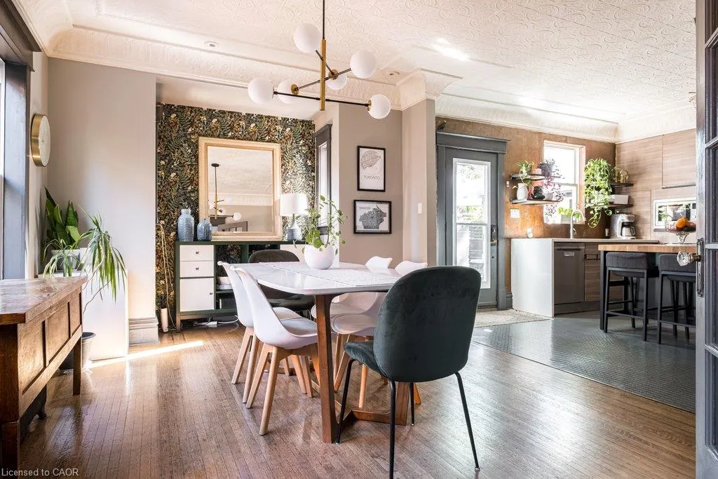 63 Chedoke Avenue