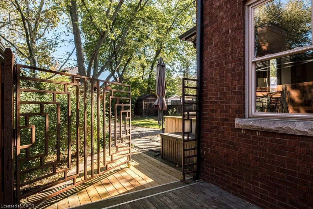 63 Chedoke Avenue