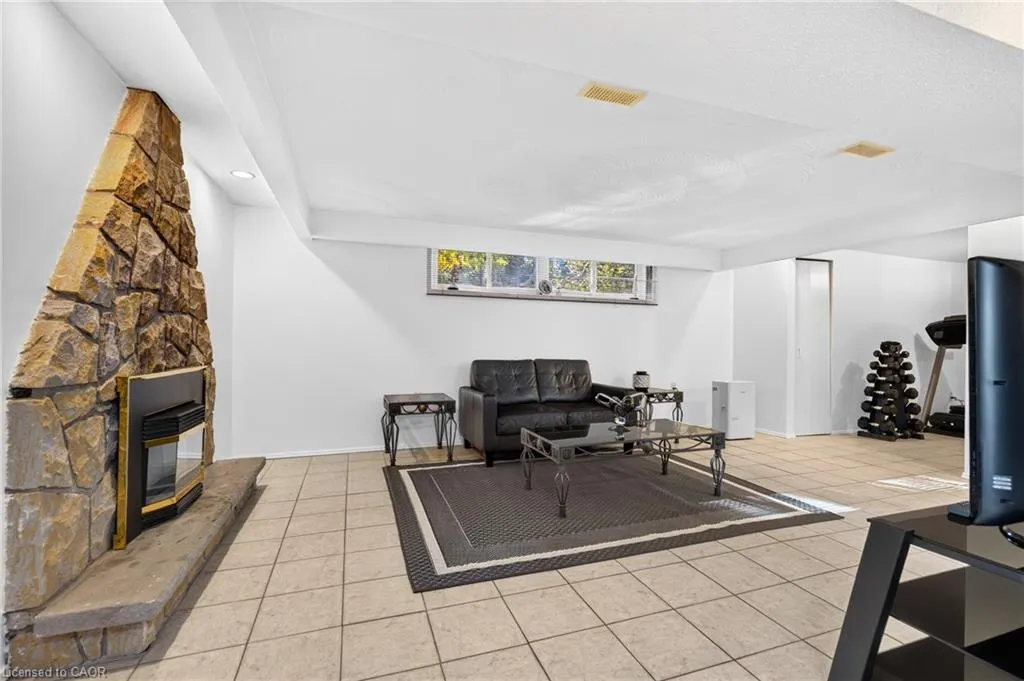 723 Greenhill Avenue