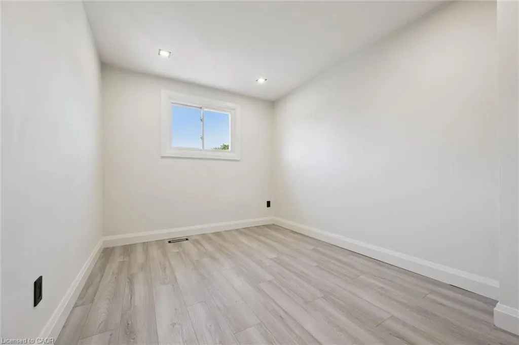 5475 Lakeshore Road #107
