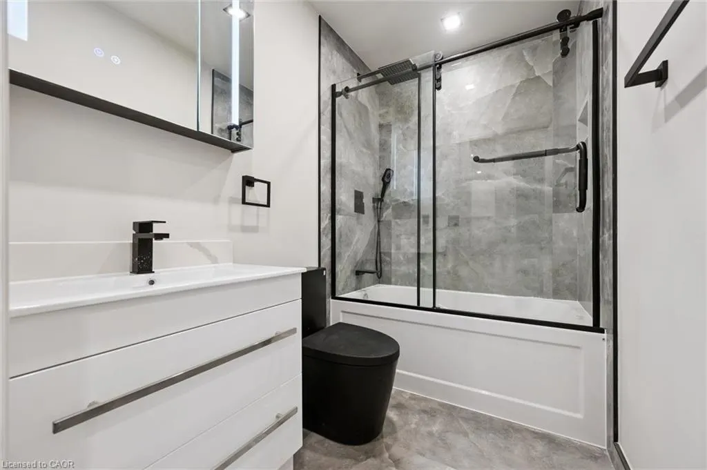 5475 Lakeshore Road #107